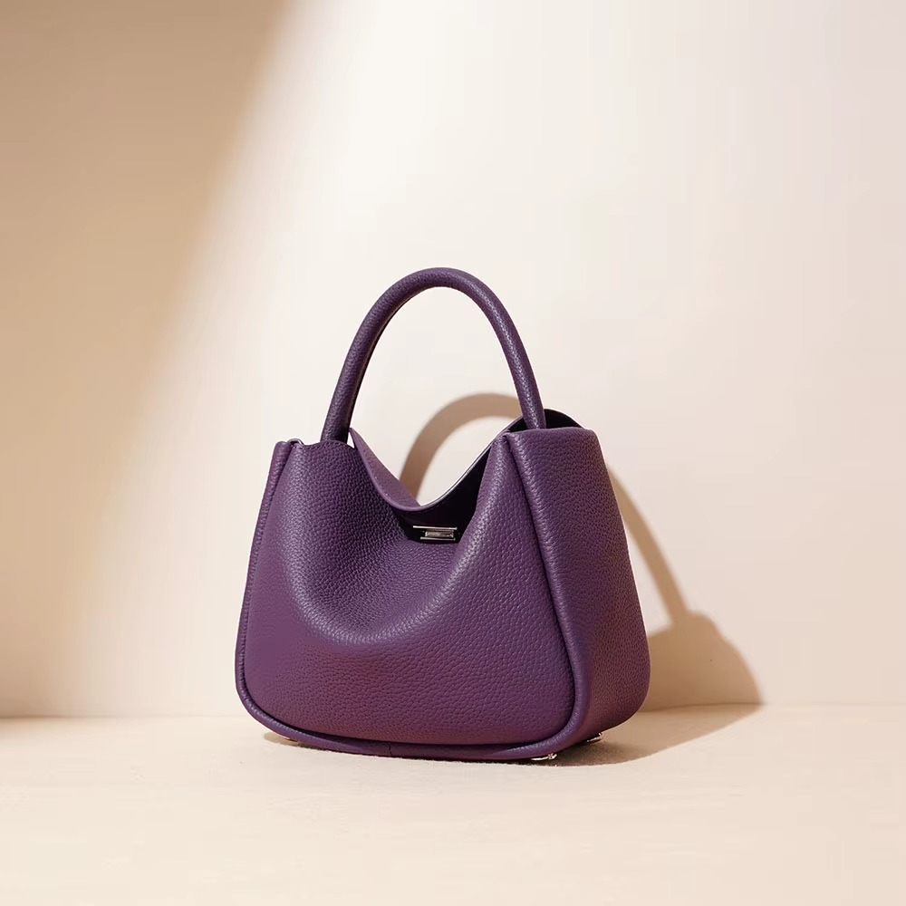 The Aura Tote